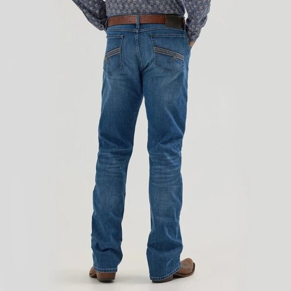 Wrangler 20X Men's Beckner Vintage 42 Slim Bootcut Jeans 112358241 - Picture 1 of 5